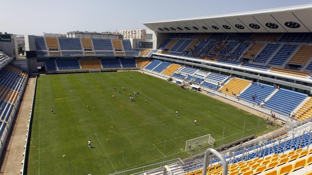 Sân vận động Ramón de Carranza: sân nhà của Cádiz. câu lạc bộ