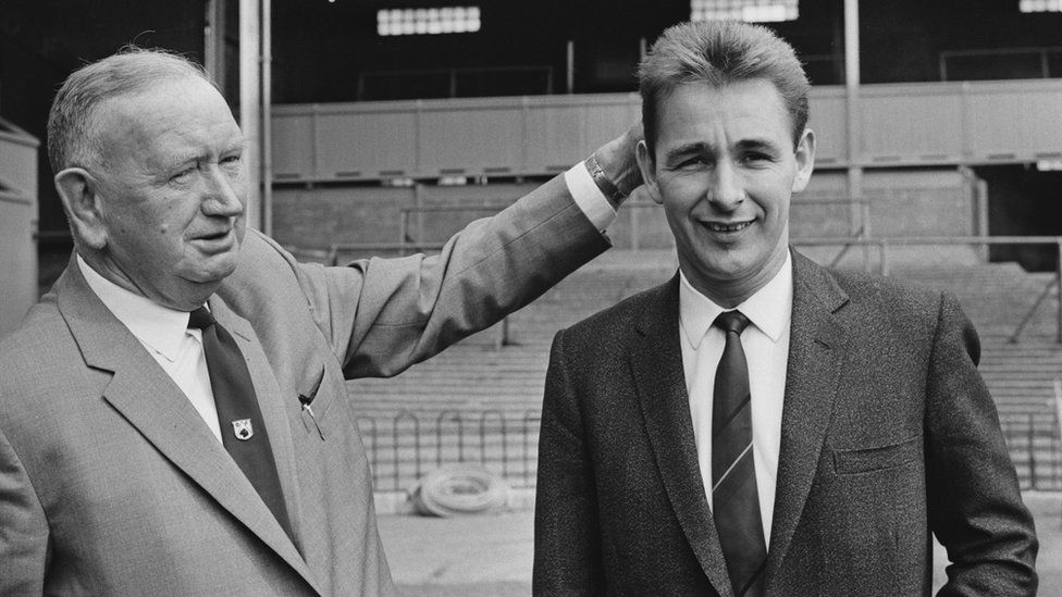 Brian Clough and Derby County: Letters sell for £8,000 - BBC News